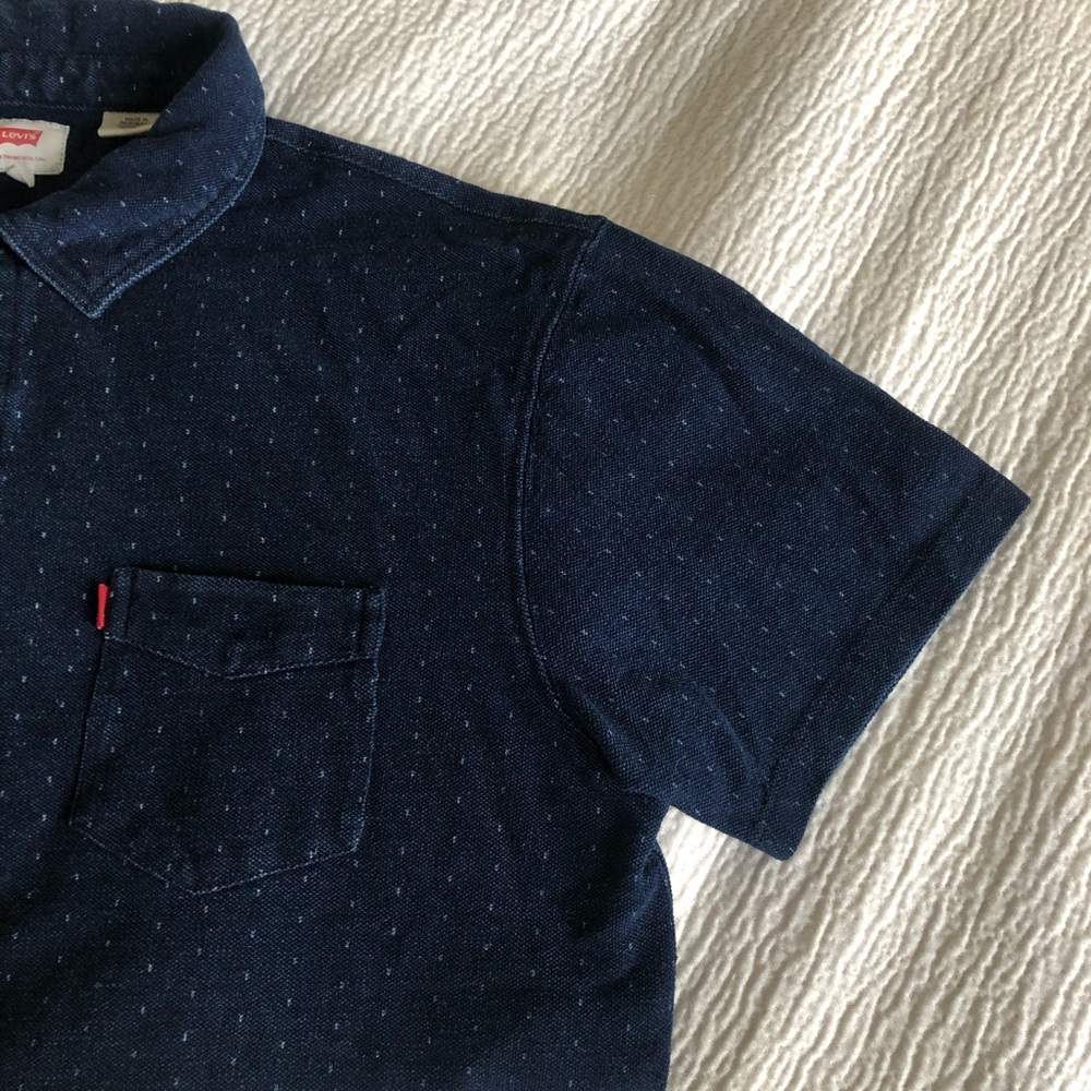 Men’s Levi’s navy polo